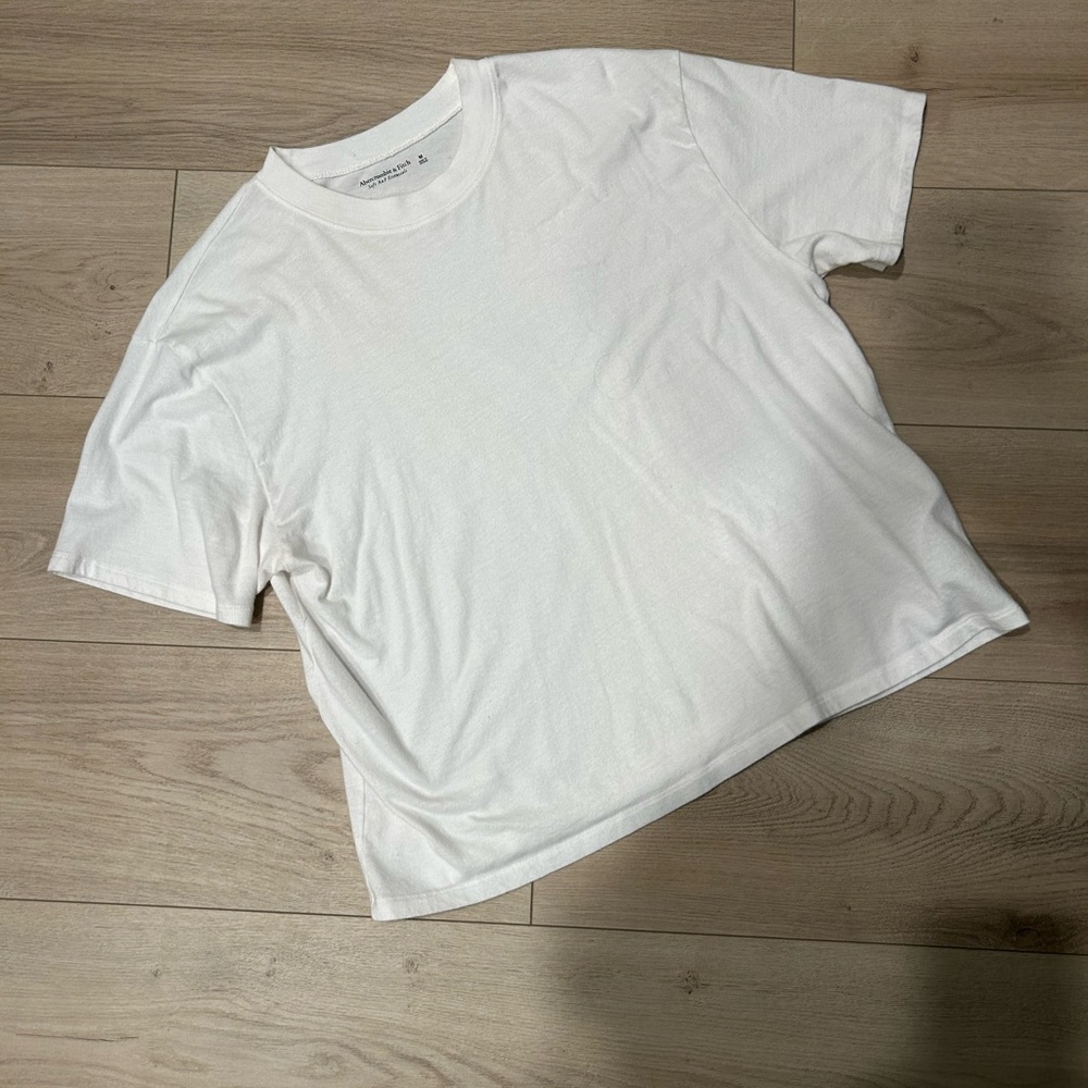 Abercrombie & Fitch Soft White Tee, Women’s Size M